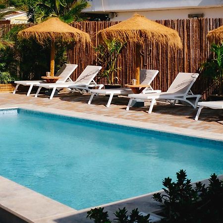 Tiki Blou - Mini Resort Centraal Gelegen Tussen Mambo Beach & Jan Thiel ウィレムスタッド エクステリア 写真